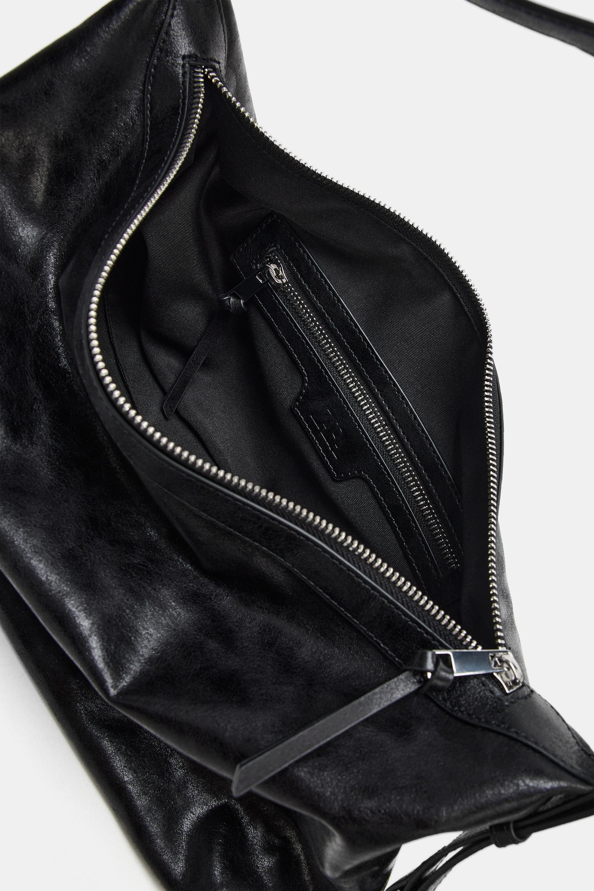 METAL BUCKLE SHOULDER BAG